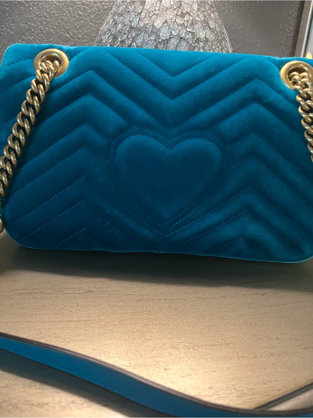 Gucci Teal Velvet Shoulder Bag with Gold Double G Chain - Picture 8 of 12